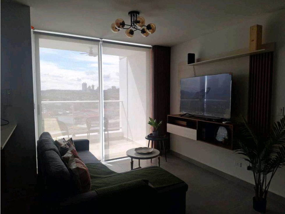 ALQUILER DE APARTAMENTO EN CARRASQUILLA PH PARK SQUARE FULL AMOBLADO — foto 3