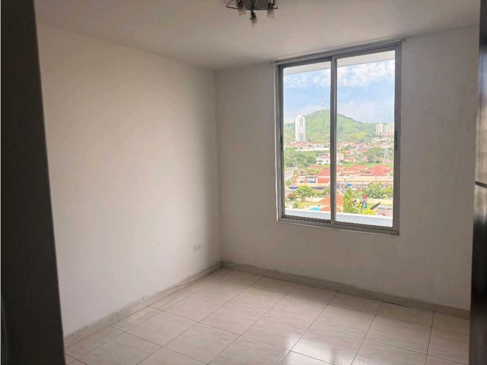 ALQUILER DE APARTAMENTO EN CONDADO DEL REY - 3 RECAMARAS — foto 6