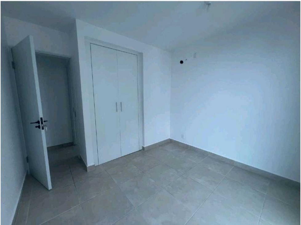 ALQUILER DE APARTAMENTO EN PH ALAI - VIA ESPAÑA - 3 RECAMARAS — foto 6