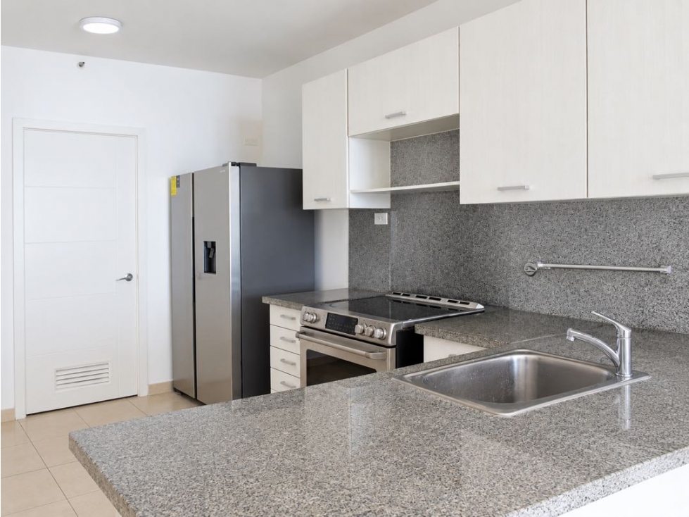 ALQUILER DE APARTAMENTO EN PH WHITE — foto 5