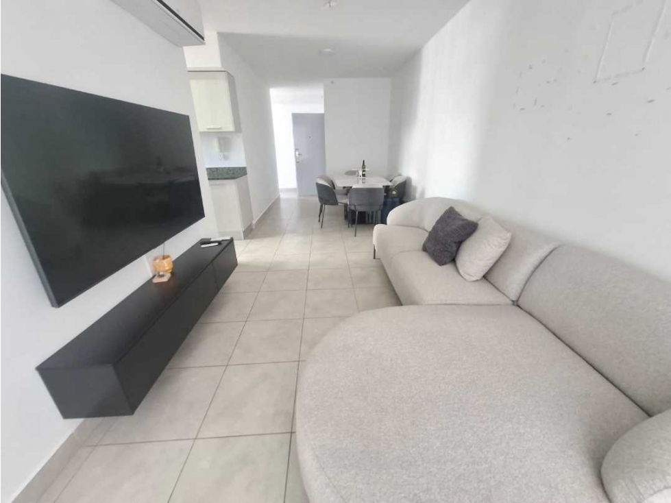 ALQUILER DE APARTAMENTO EN VIA ESPAÑA.