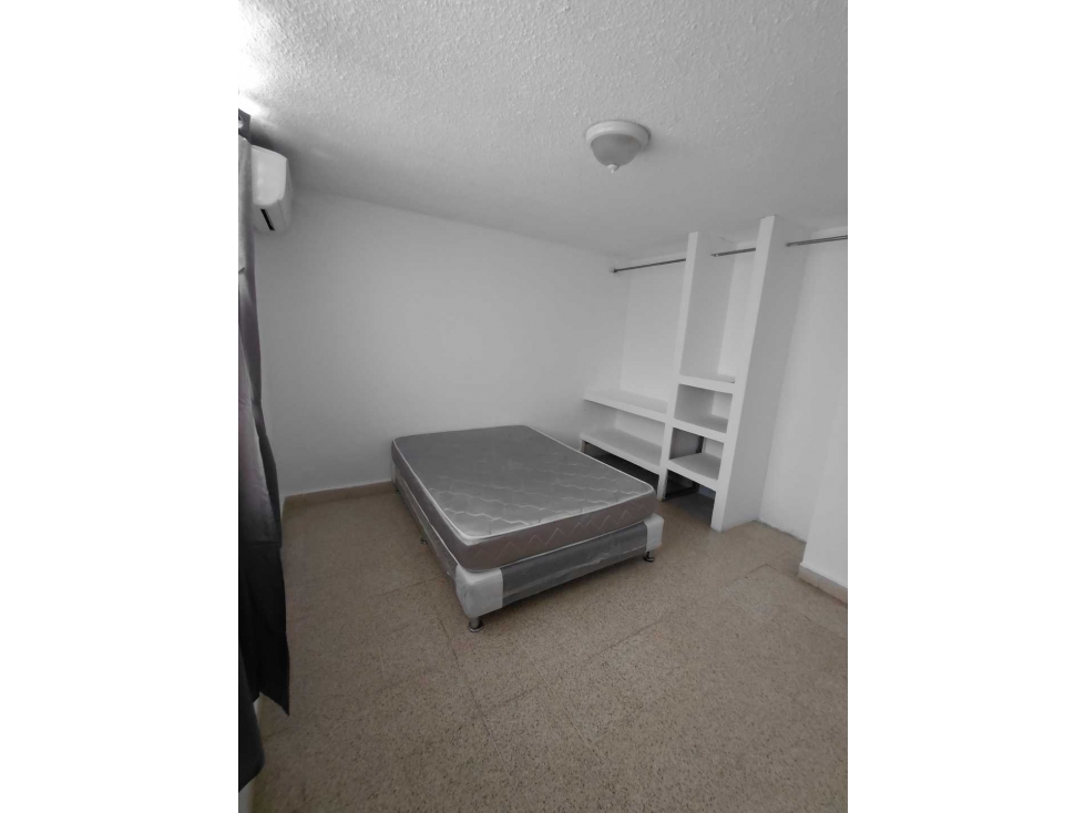 ALQUILER DE APARTAMENTO EN VIA ARGENTINA, 6TO PISO, 4 HAB 1 BAÑO — foto 6