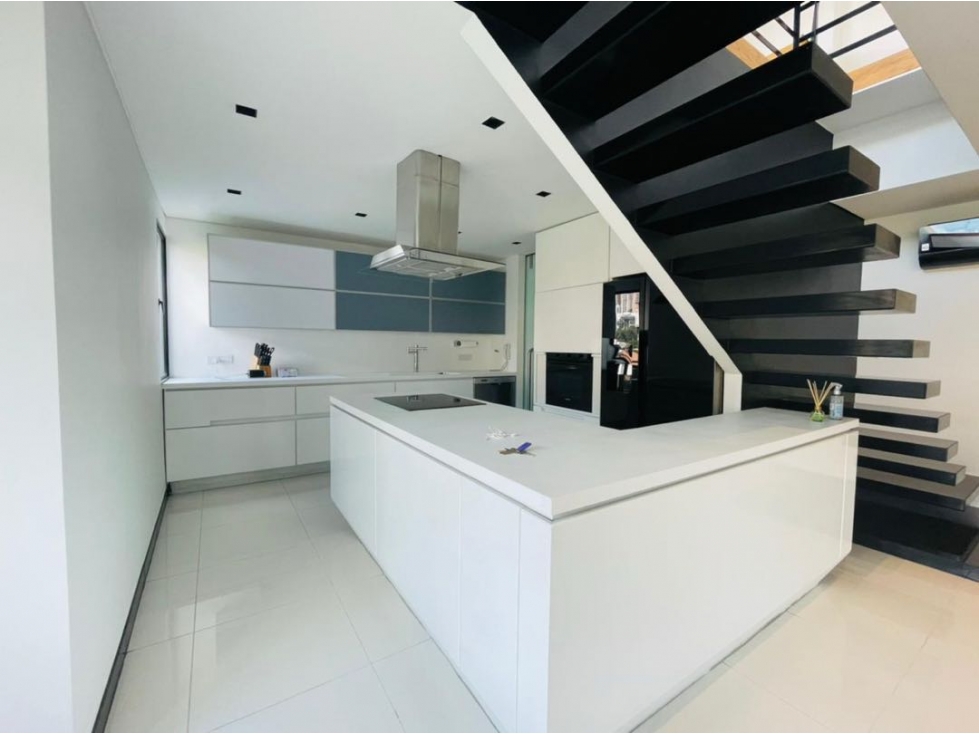 Alquiler de Apartamento Pent House Duplex Amoblado en Medellín — foto 2