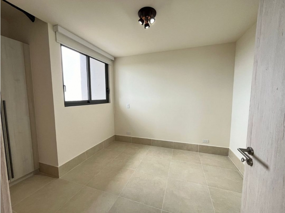 ALQUILER DE APARTAMENTO SEMI AMOBLADO EN OCEAN HOUSE SANTA MARIA JP — foto 2