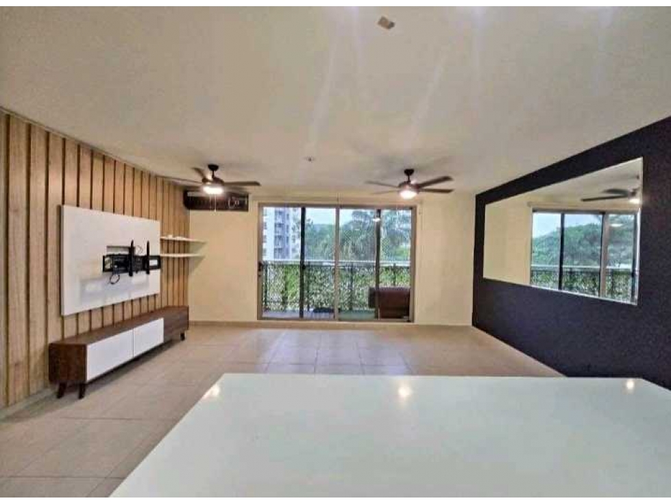 ALQUILER DE APARTAMETO DE 2 REC. PH MADEIRA, WOODLANDS-PANAMA PACIFICO