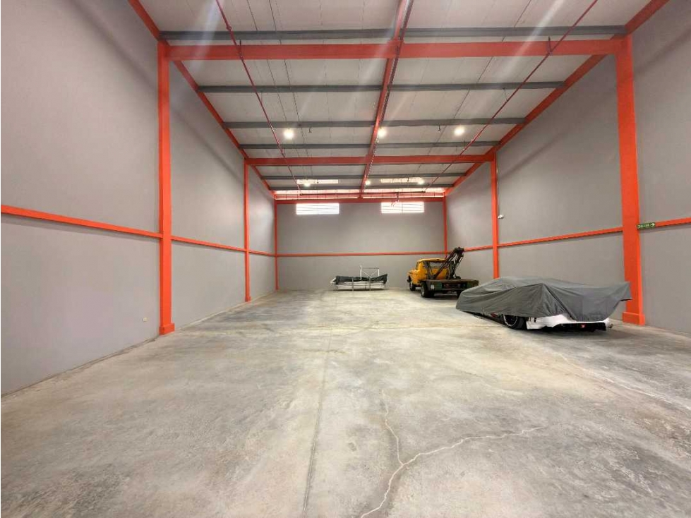 ALQUILER DE BODEGA EN DAVID 300 METROS CON GARITA DE SEGURIDAD - 3