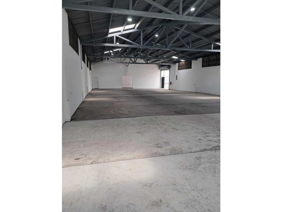 Alquiler de Bodega en Betania — foto 4