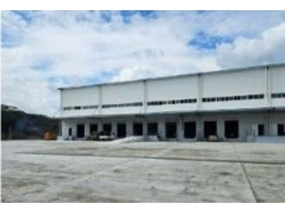 ALQUILER DE BODEGA EN UBICACION ESTRATEGICA CENTENARIO 2200m2 JP - 4