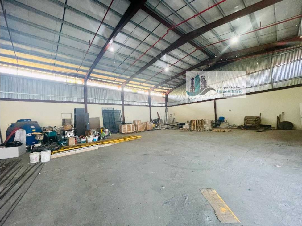 ALQUILER DE BODEGA EN DAVID CON GARITA DE SEGURIDAD DE 336 y 500 METRO - 1