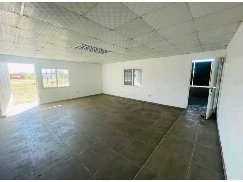 ALQUILER DE BODEGA O DEPOSITO EN DAVID CON OFICINAS - 6