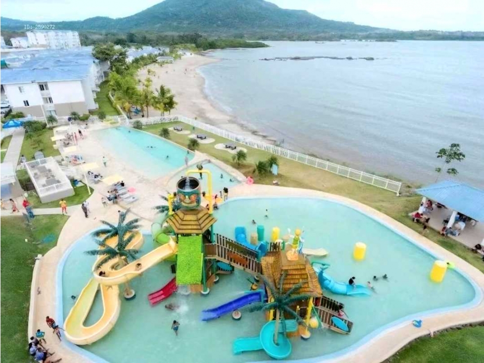 ALQUILER DE CASA 2 PISOS EN PLAYA DORADA CERCADA - 2