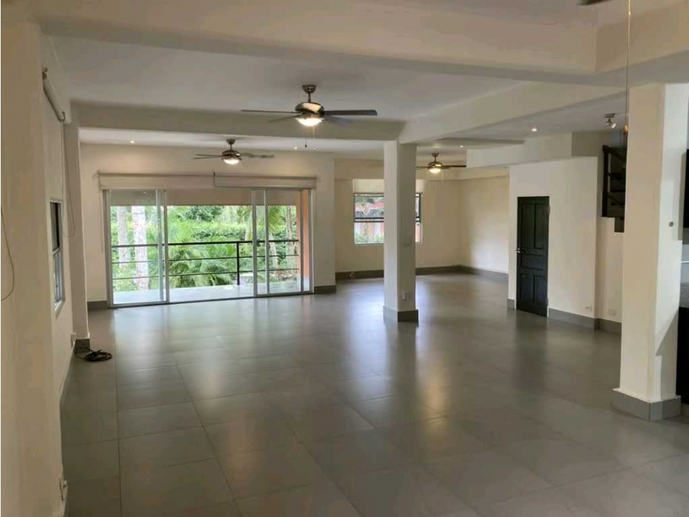 ALQUILER DE CASA 390M2 4 RECAMARAS CLAYTON CP