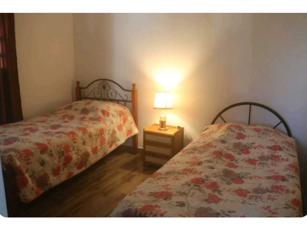 ALQUILER DE CASA AMOBLADA EN ALTO BOQUETE 2R A/CALIENTE — foto 4