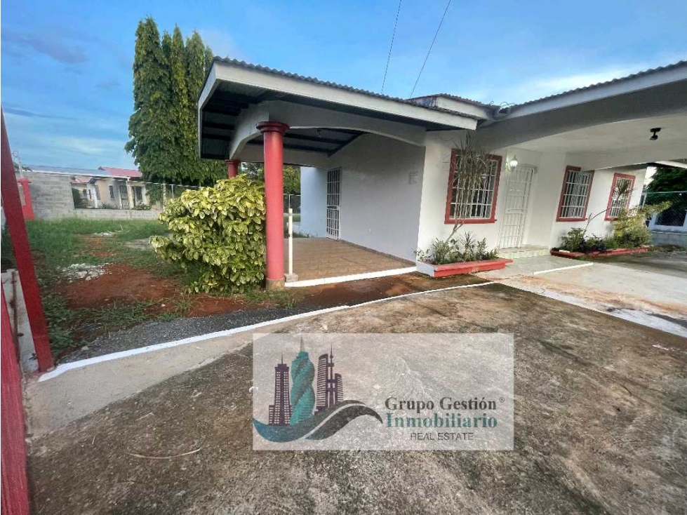 VENTA DE CASA EN DAVID CERCADA