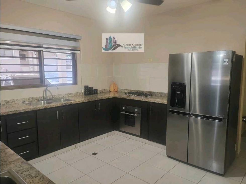 ALQUILER DE CASA EN ALGARROBOS RESIDENCIAL PRIVADO SEMI AMOBLADO - 5