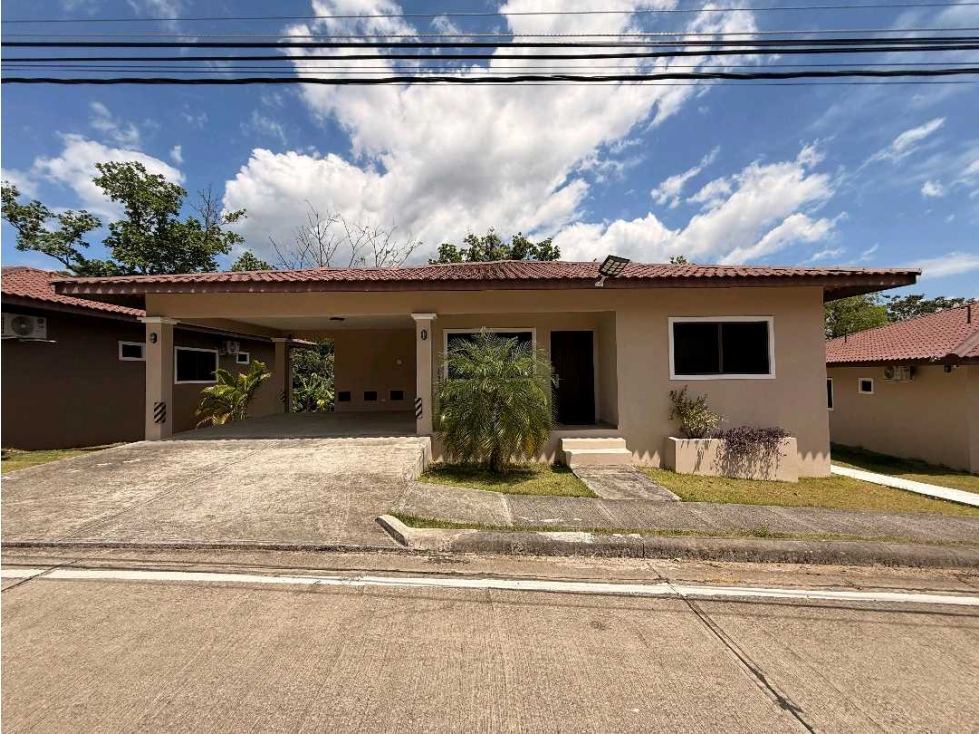 ALQUILER DE CASA EN ALGARROBOS RESIDENCIAL PRIVADO AMOBLADA