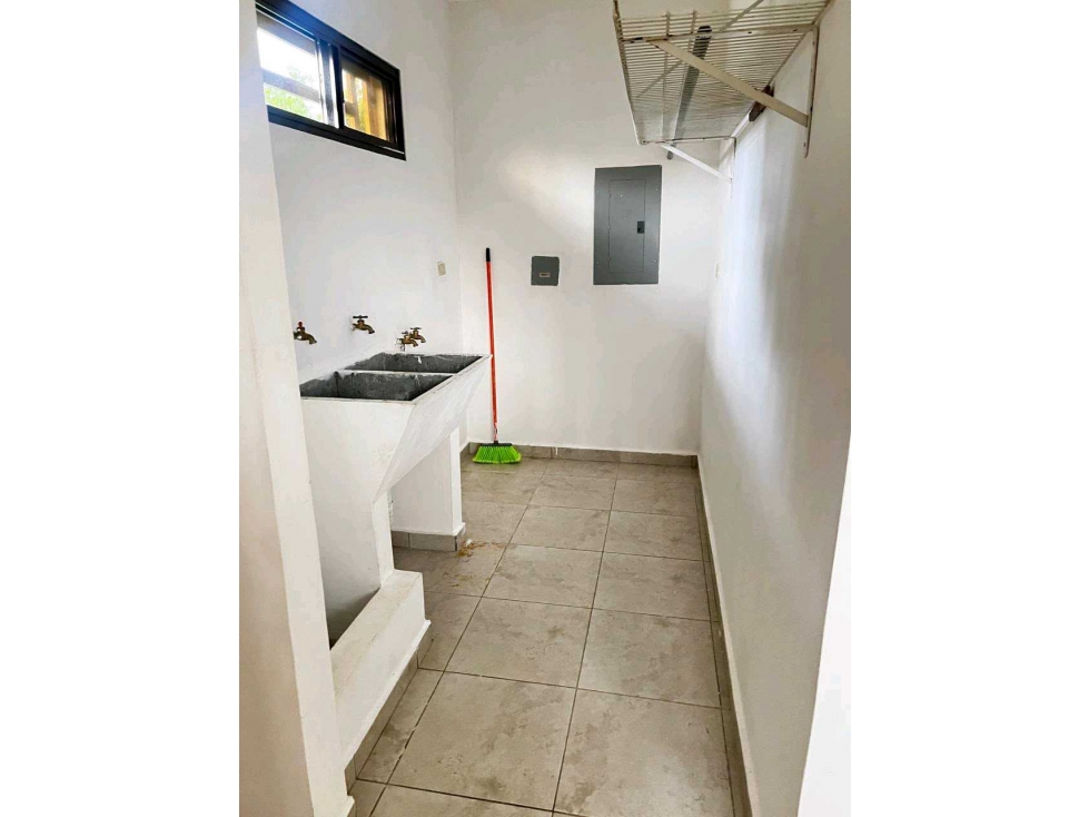 ALQUILER DE CASA EN ALGARROBOS A 10 MIN DE DAVID — foto 6