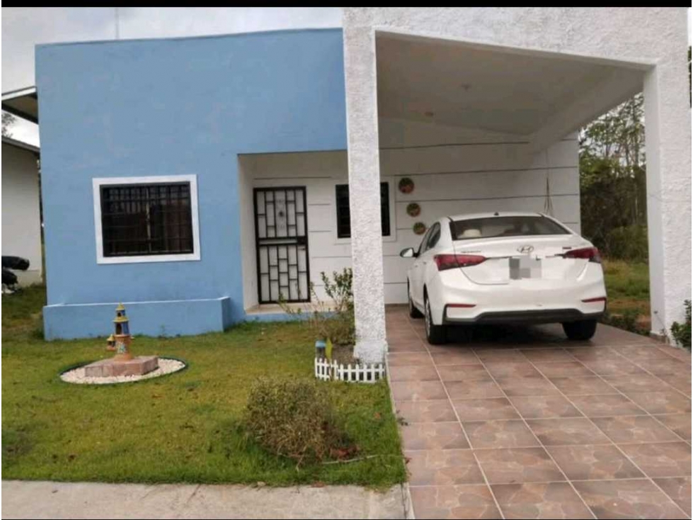 ALQUILER DE CASA EN ALTOS DE SAN ANTONIO SEMI AMUEBLADA - 1