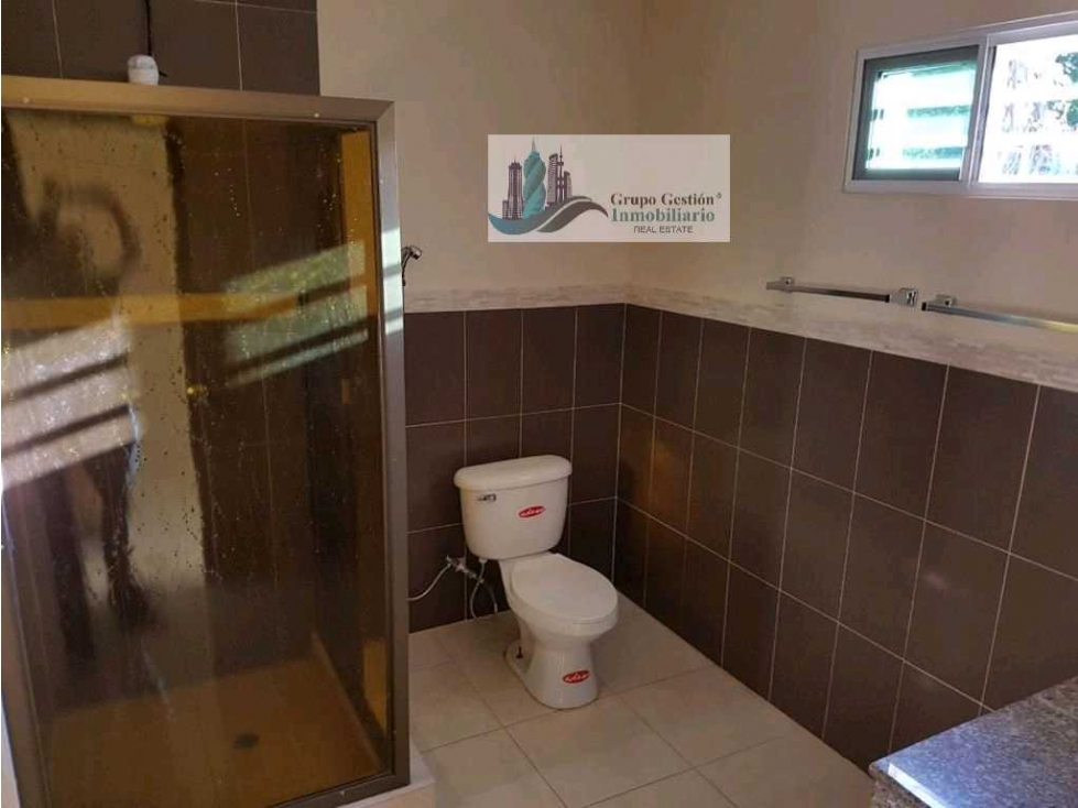ALQUILER Y VENTA DE CASA EN AREA EXCLUSIVA EN DAVID 689 METROS — foto 3