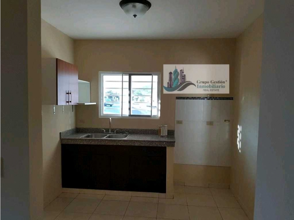 ALQUILER Y VENTA DE CASA EN AREA EXCLUSIVA EN DAVID 689 METROS — foto 4