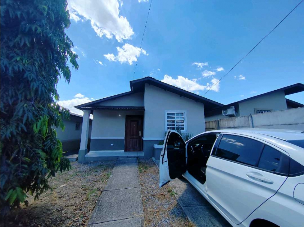 ALQUILER DE CASA EN BOQUERON 3R - 1