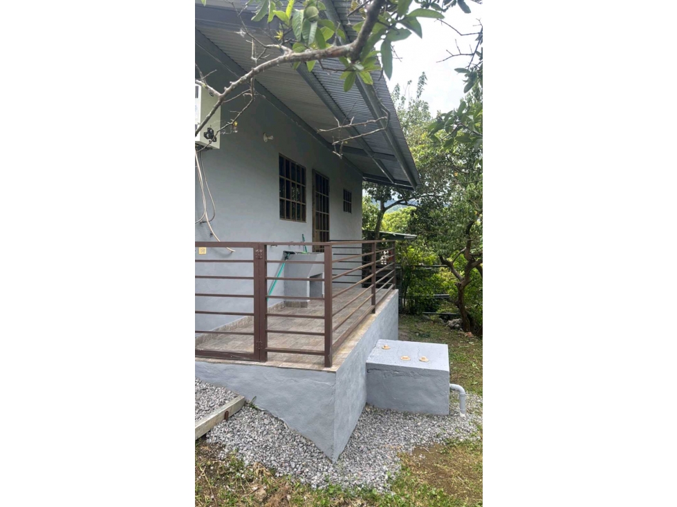 ALQUILER DE CASA EN BOQUETE CON LINEA BLANCA O AMOBLADO — foto 2