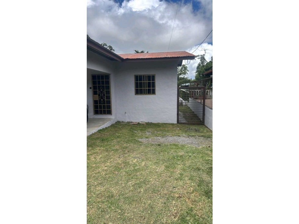 ALQUILER DE CASA EN BOQUETE CON LINEA BLANCA O AMOBLADO — foto 3
