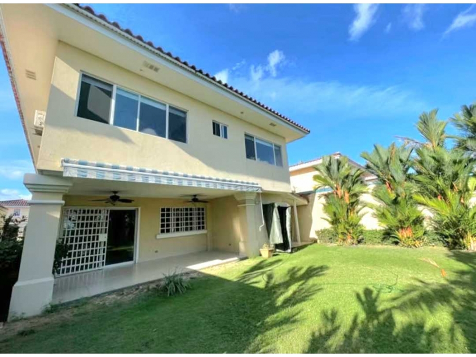 ALQUILER DE CASA EN BRISAS DEL GOLF | 438 M² DE TERRENO | 3 RECÁMARAS — foto 3