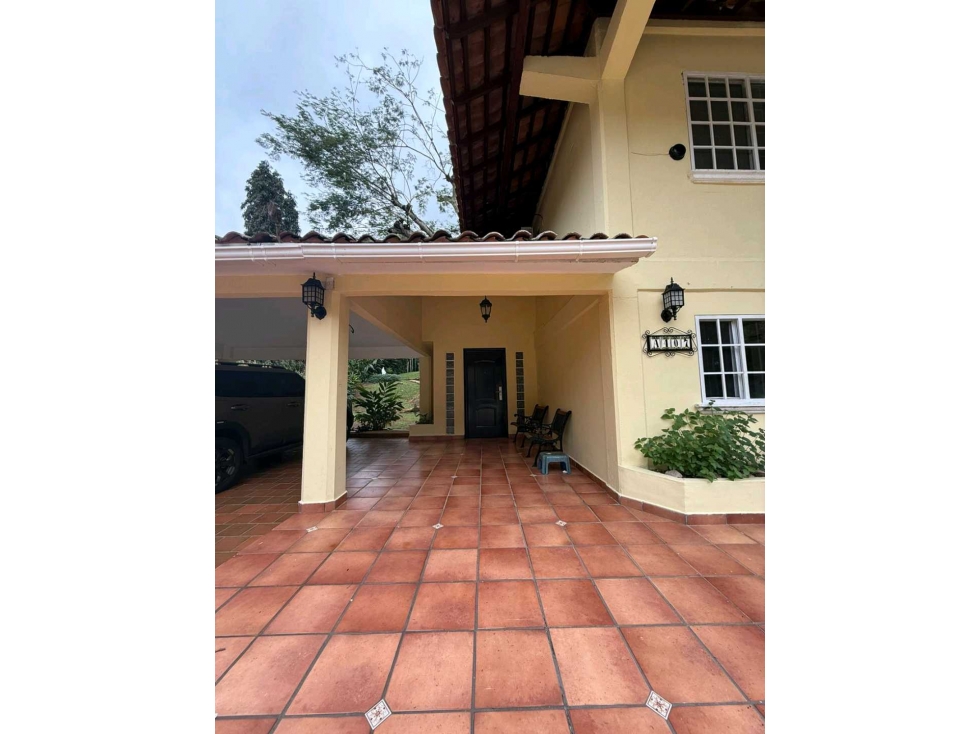 ALQUILER DE CASA EN CLAYTON 5 RECAMARAS — foto 2