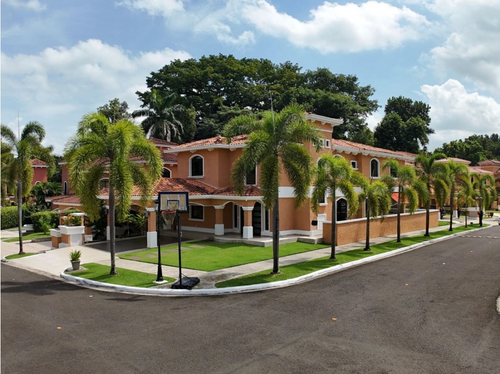 Alquiler de casa en Clayton Village, Clayton — foto 3