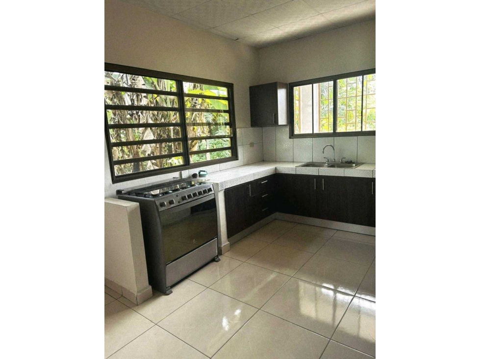 ALQUILER DE CASA EN CORREGIMIEMTO DE CHIRIQUI — foto 4