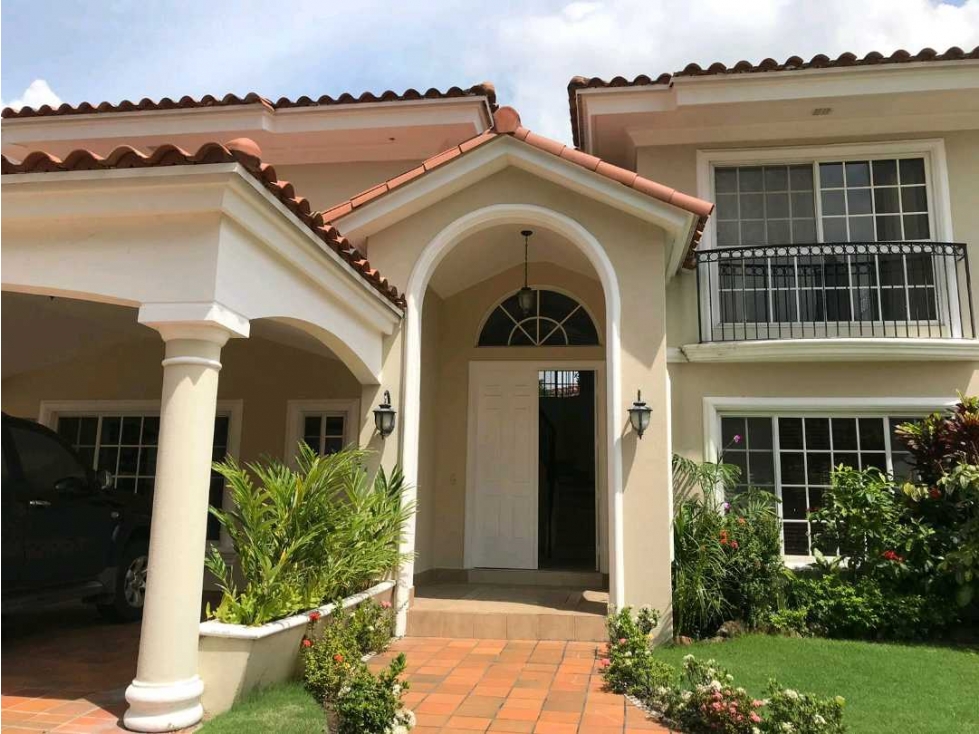 ALQUILER DE CASA EN COSTA DEL ESTE 4 RECAMARAS CON PISCINA