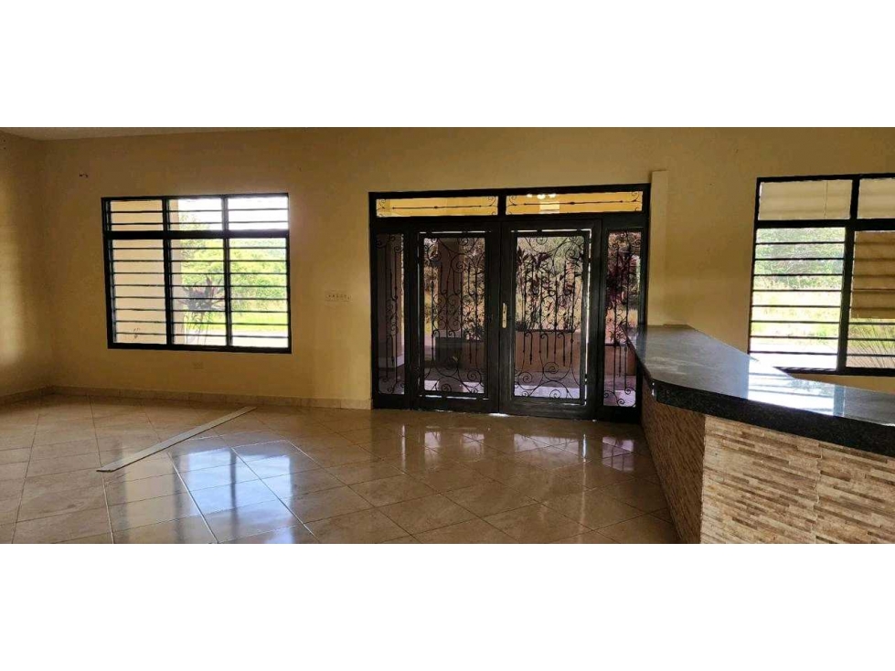 ALQUILER DE CASA EN DAVID.4 R CERCADA ATRAS EXCELENTE RESIDENCIAL - 4