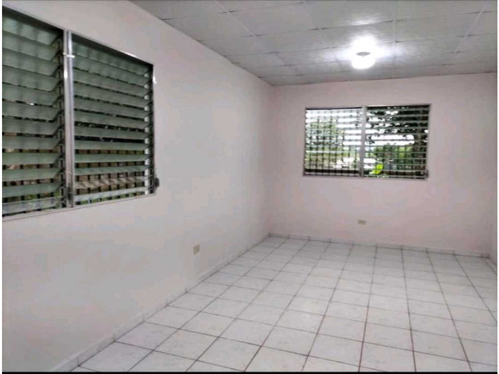 ALQUILER DE CASA EN DAVID RECIEN REMODELADA — foto 3