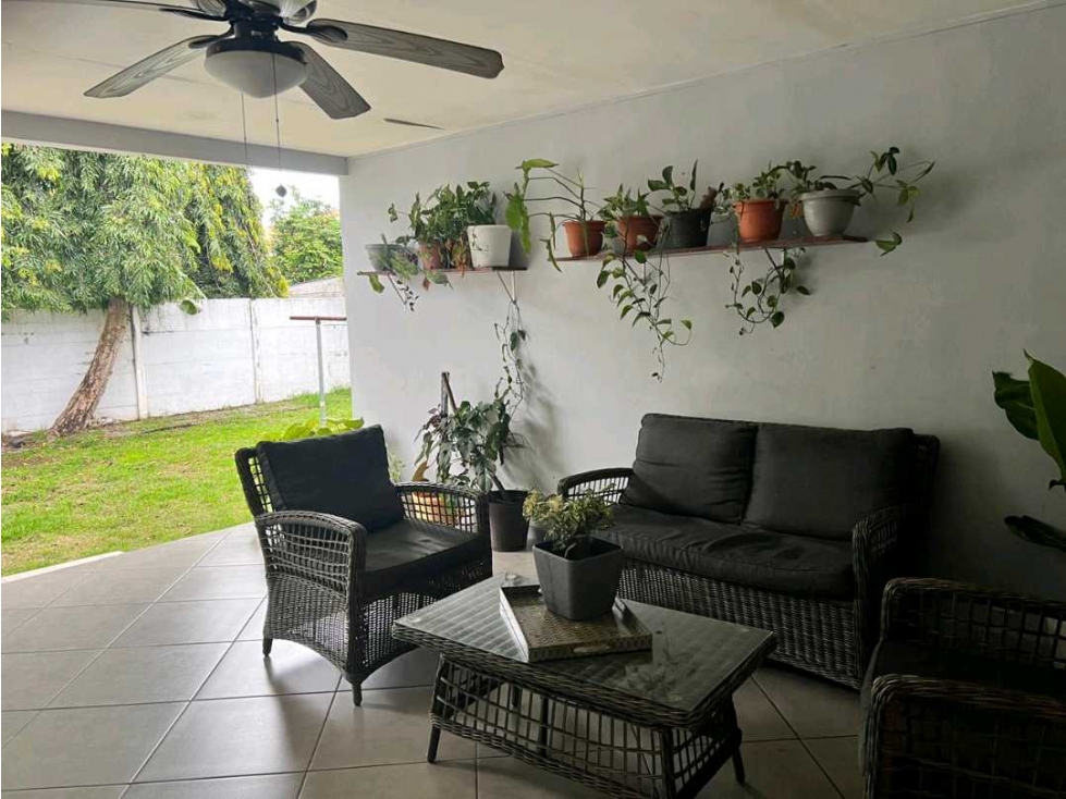 ALQUILER DE CASA EN DAVID 4R AMOBLADA CERCADA AGUA CALIENTE — foto 4