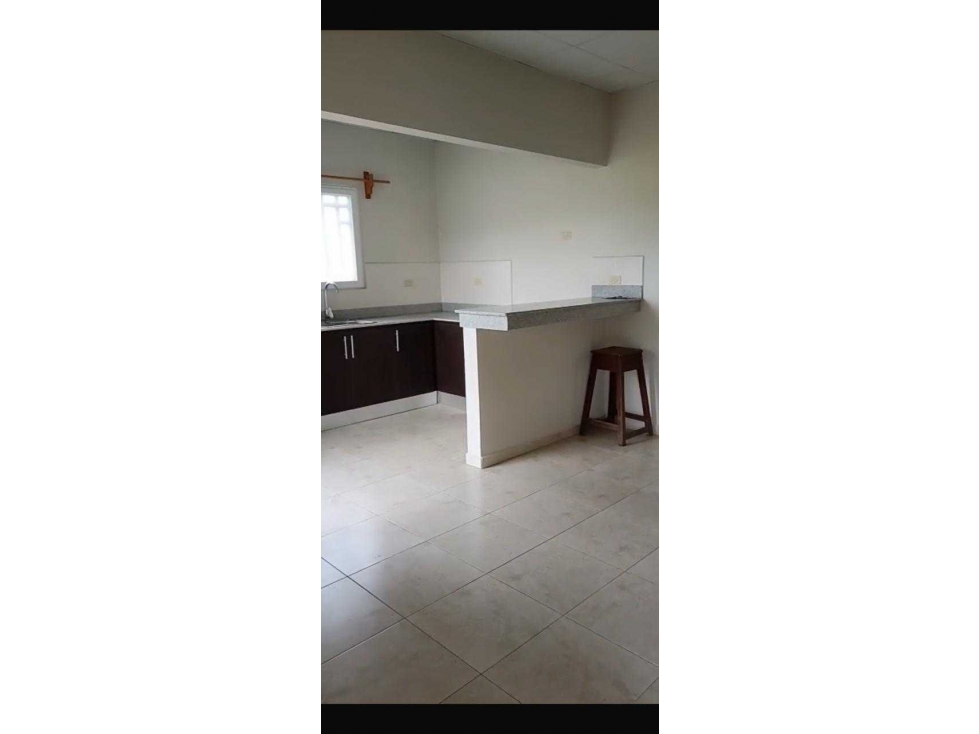 ALQUILER DE CASA EN DAVID LAS LOMAS — foto 3