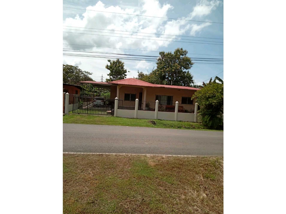ALQUILER DE CASA EN DAVID VILLA DORA 3R