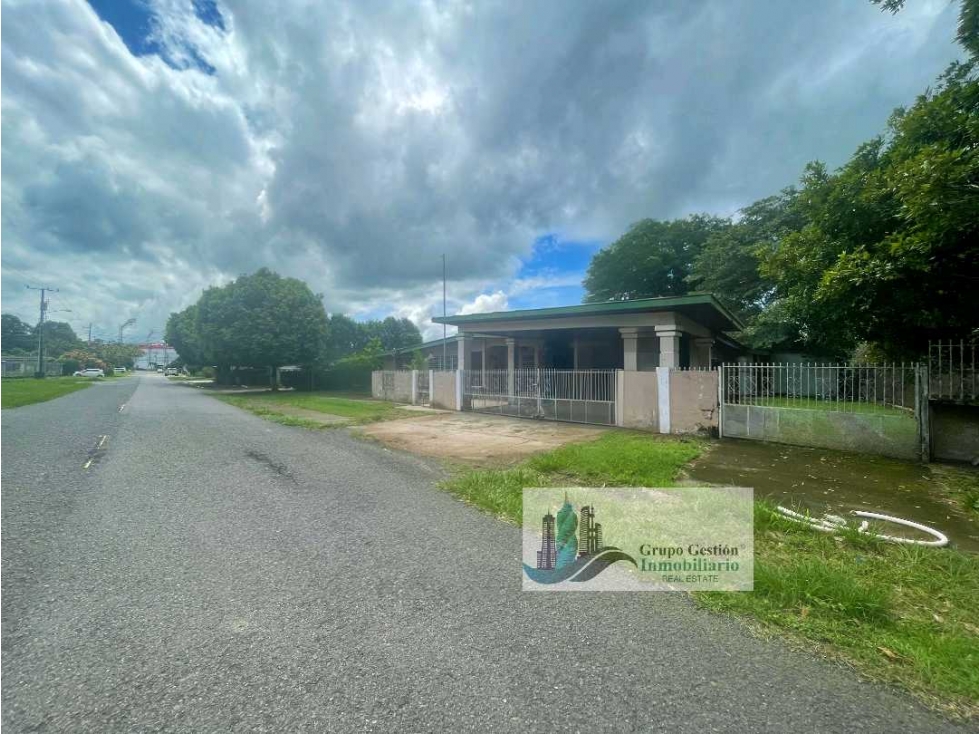 ALQUILER DE CASA EN DOLEGUITA RESIDENCIAL O COMERCIAL CERCADA — foto 3