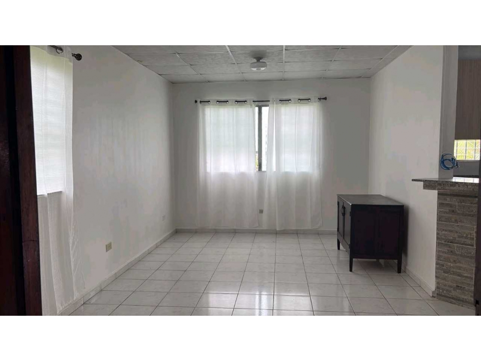 ALQUILER DE CASA EN EL TERRONAL CERCADA 2R — foto 4