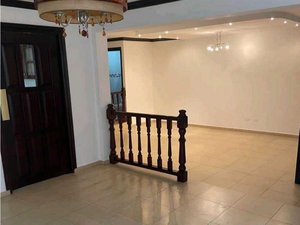 Venta de Casa en la Alameda , Calle principal — foto 6
