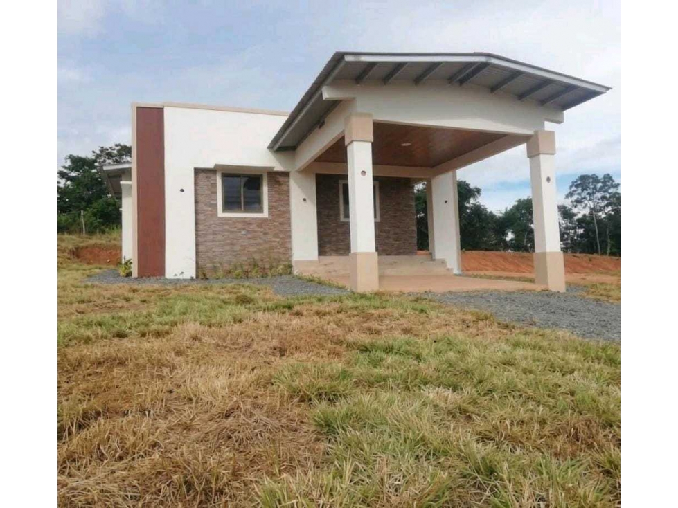 ALQUILER DE CASA EN LAS LOMAS 2R