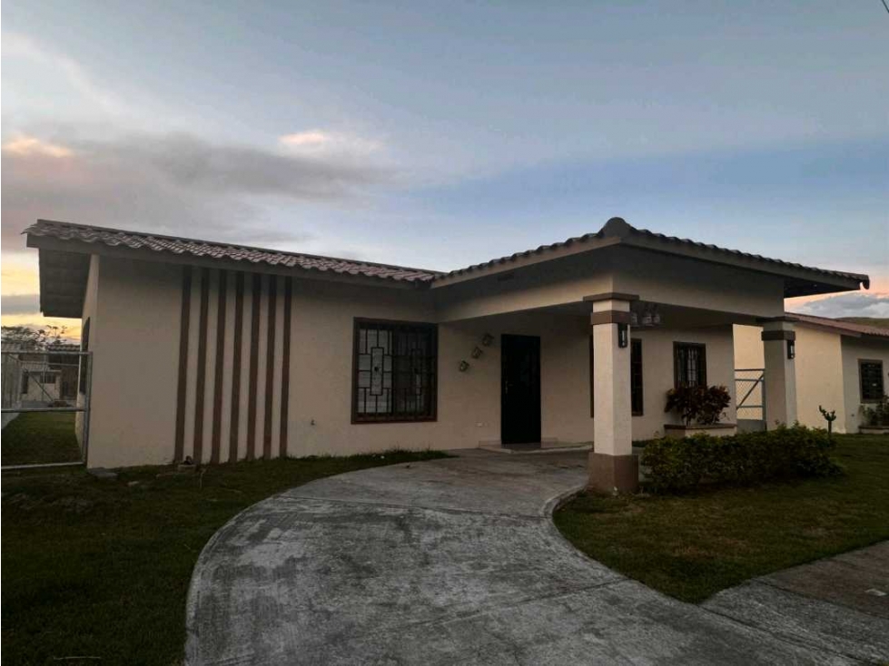 ALQUILER DE CASA EN LAS LOMAS AMOBLADA O SIN AMOBLAR