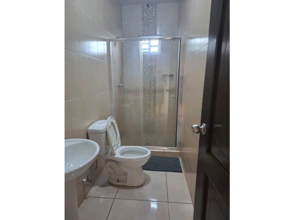 ALQUILER DE CASA EN MONTILLA — foto 4