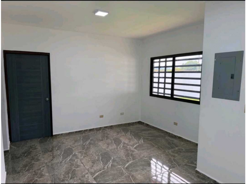 ALQUILER DE CASA EN SAN PABLO COMPLETAMENTE CERCADA 3RECAMARAS NUEVA — foto 3