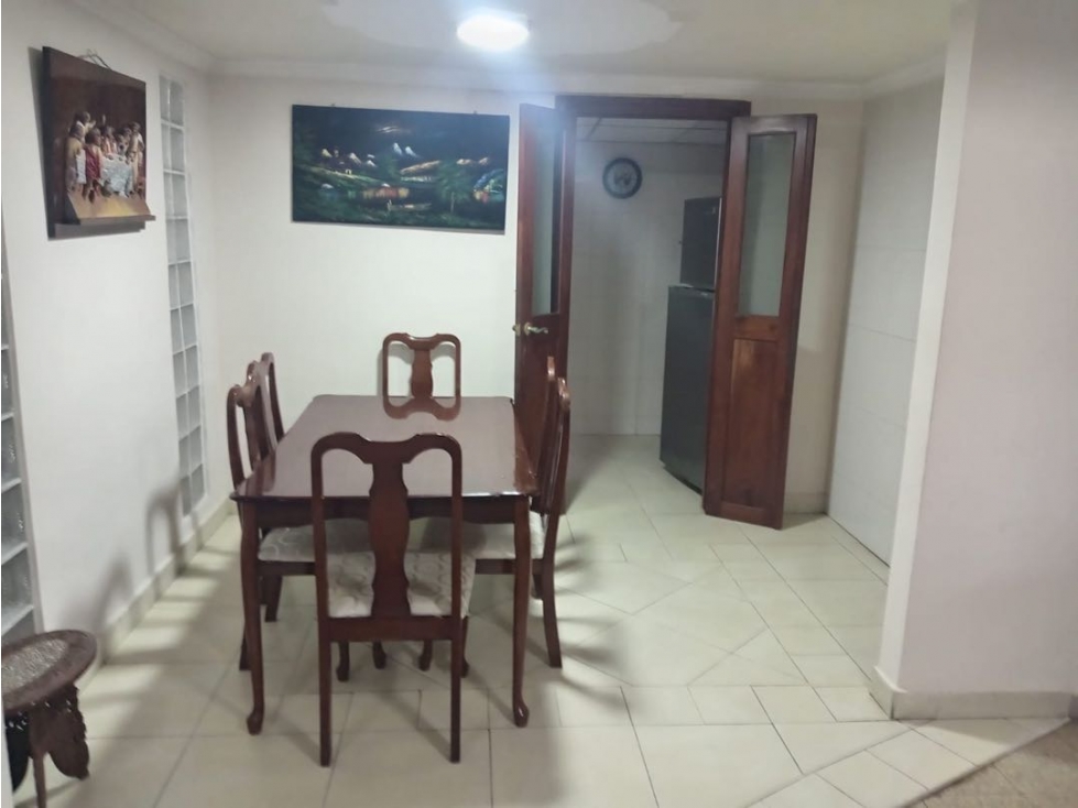 VILLA LUCRE / CASA EN ALQUILER / 3 RECÁMARAS / SEMI AMOBLADA