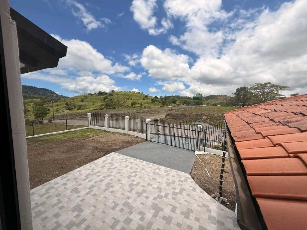 ALQUILER DE CASA EN VOLCAN NUEVA A EXTRENAR - 5