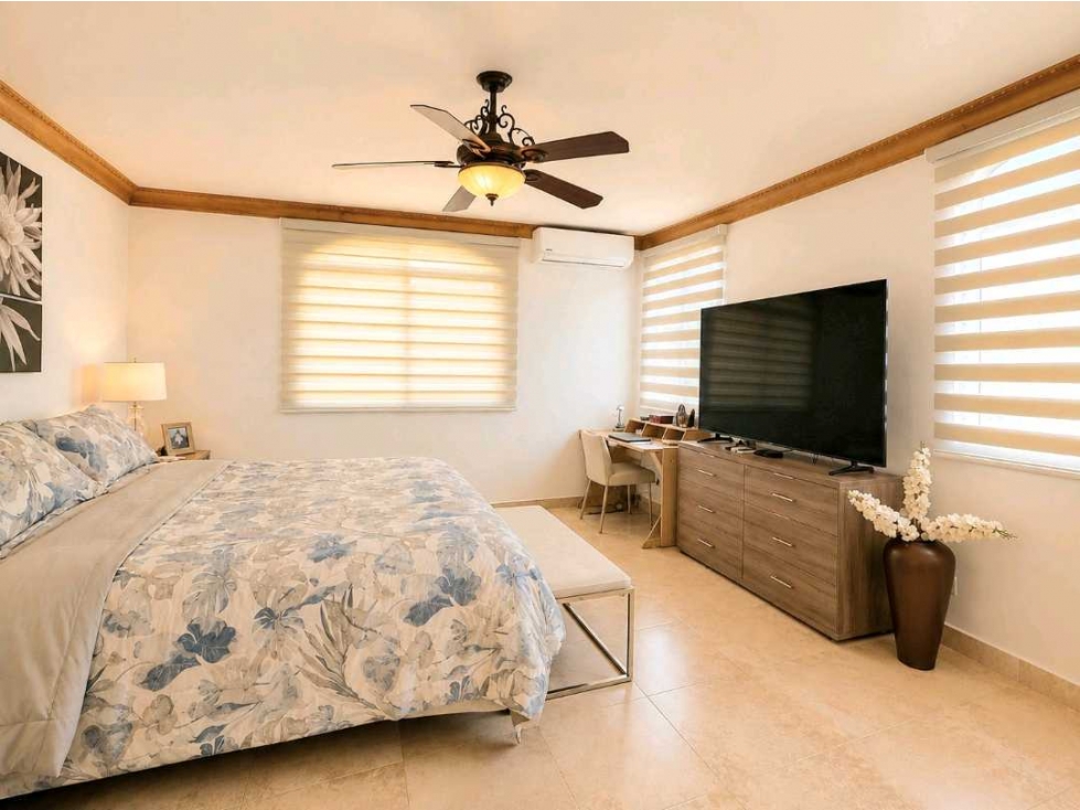 ALQUILER DE CASA EXCLUSIVA EN CLAYTON CON PISCINA PRIVADA — foto 6