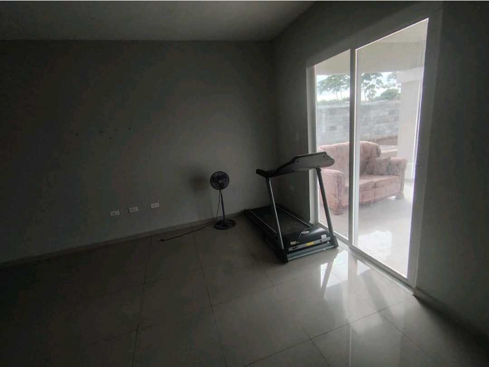 ALQUILER DE CASA NUEVA EN SAN PABLO 450.00 - 4