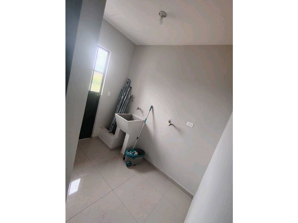 ALQUILER DE CASA NUEVA EN SAN PABLO 450.00 - 5