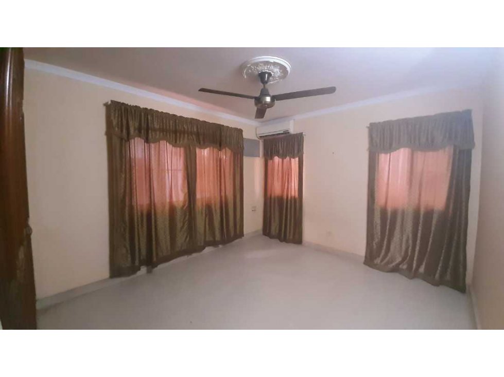 ALQUILER DE CASA PARA USO COMERCIAL O VIVIENDA 258M2 NRR — foto 6